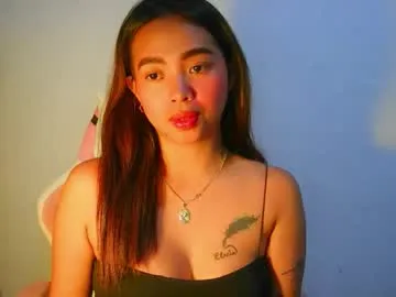 avrillemell – webcam model profile photo Image 8