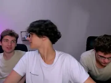 naughtymaeve – webcam model profile photo Image 16