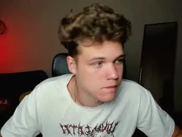 naughtymaeve – webcam model profile photo Image 2