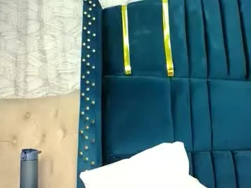 mili_moon_ – webcam model profile photo Image 8