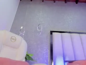 mariicha – webcam model profile photo Image 10