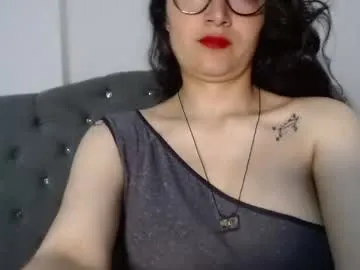 dee_nise – webcam model profile photo Image 3