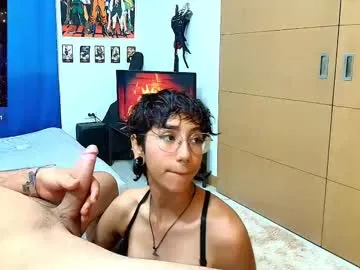 shantallmilf – webcam model profile photo Image 9