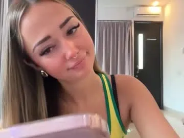 fixielu – webcam model profile photo Image 15