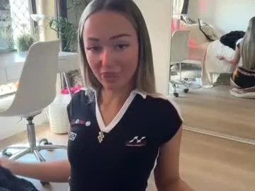 fixielu – webcam model profile photo Image 7