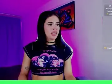 tunderflwer – webcam model profile photo Image 18