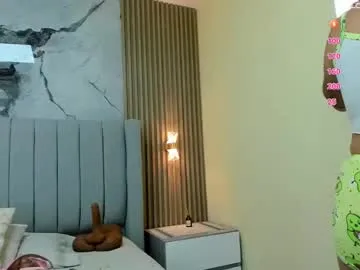 kristalina5 – webcam model profile photo Image 4