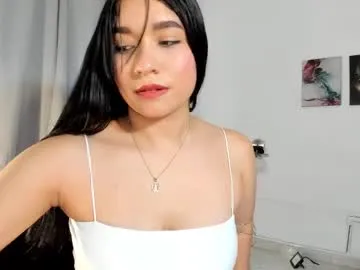 hungry_pussy18 – webcam model profile photo Image 3