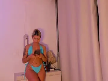 roxydreamgirl – webcam model profile photo Image 2