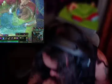 little_effy18_ – webcam model profile photo Image 11