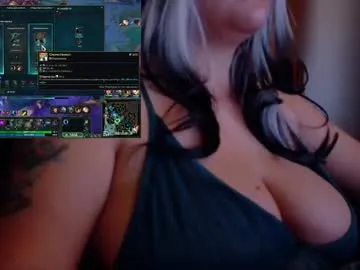 little_effy18_ – webcam model profile photo Image 4