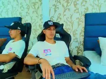 ahinovi_ – webcam model profile photo Image 15