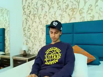 ahinovi_ – webcam model profile photo Image 18