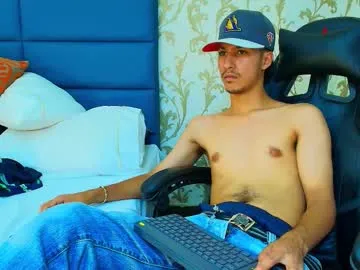 ahinovi_ – webcam model profile photo Image 7