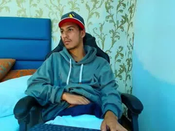 ahinovi_ – webcam model profile photo Image 9