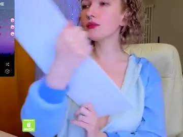 little_yena – webcam model profile photo Image 12