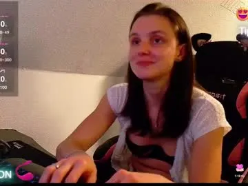 pluffygirl – webcam model profile photo Image 5