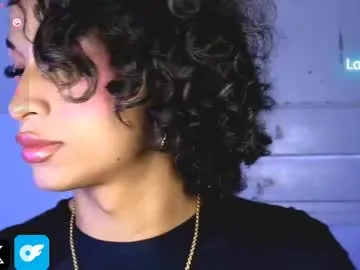 goldenhugecocktss – webcam model profile photo Image 11