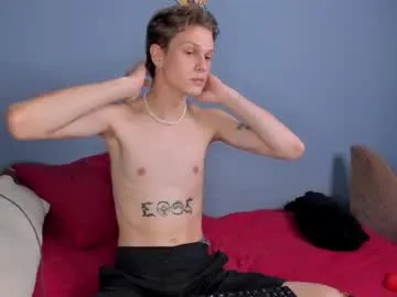 skinnys_couple_ – webcam model profile photo Image 16