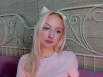 misssweettie – webcam model profile photo Image 2