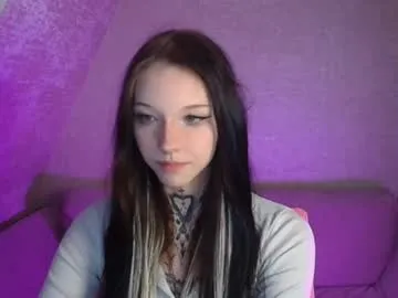 informal_ – webcam model profile photo Image 3