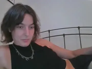 krisi_kiss – webcam model profile photo Image 2