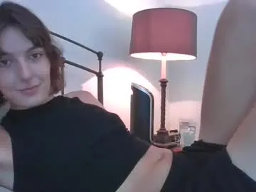 krisi_kiss – webcam model profile photo Image 3