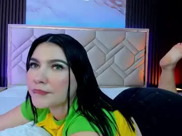 mariana_c – webcam model profile photo Image 5