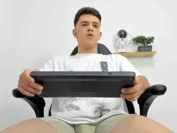 fixielu – webcam model profile photo Image 10