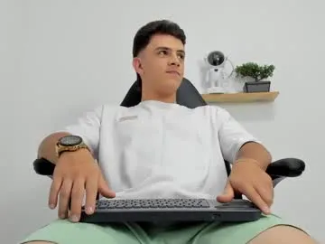 fixielu – webcam model profile photo Image 6