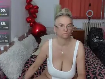 misssweettie – webcam model profile photo Image 9
