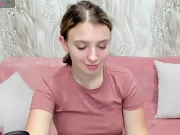 little_effy18_ – webcam model profile photo Image 11