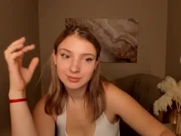 little_effy18_ – webcam model profile photo Image 17