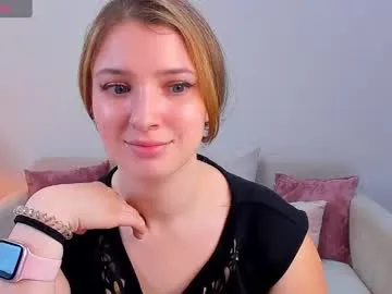 little_effy18_ – webcam model profile photo Image 5