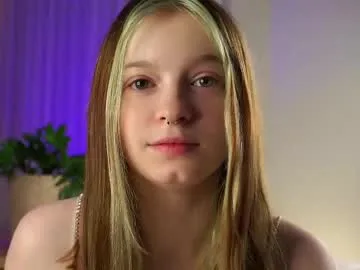 mineliaaa Image 13