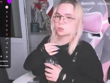 babeholly – webcam model profile photo Image 13