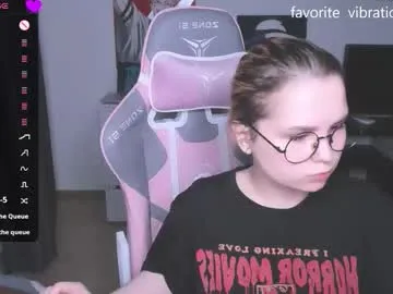 babeholly – webcam model profile photo Image 15