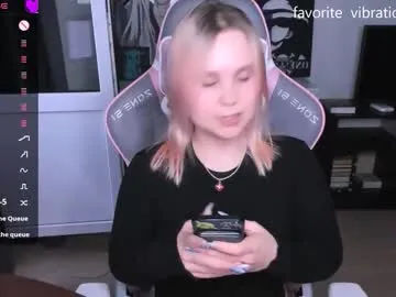 babeholly – webcam model profile photo Image 9