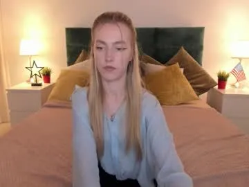 qtxwrm31 – webcam model profile photo Image 5