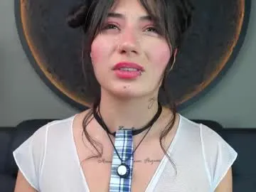 socialmediasweetty – webcam model profile photo Image 17