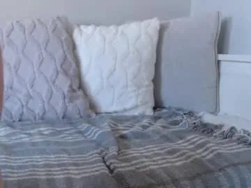 cinnia_ – webcam model profile photo Image 5