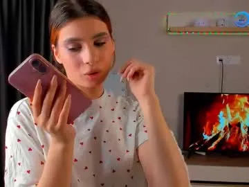 Ninjainia – webcam model profile photo Image 15