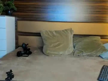 ifyouleave – webcam model profile photo Image 2