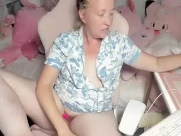 amberlowell – webcam model profile photo Image 10