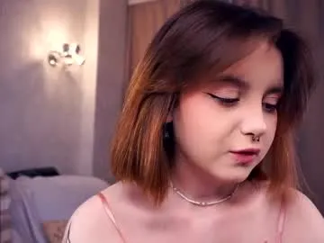 caitlinmoon – webcam model profile photo Image 15