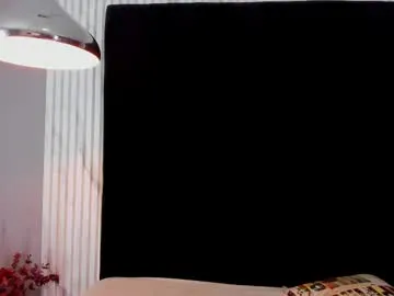 shinyways – webcam model profile photo Image 2