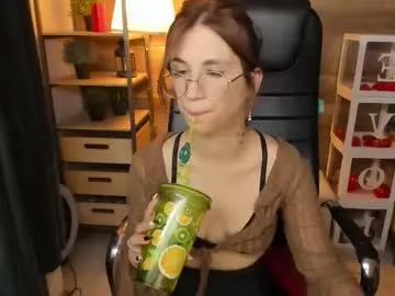 hayleyreign – webcam model profile photo Image 14