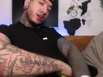 AngieShaen – webcam model profile photo Image 15