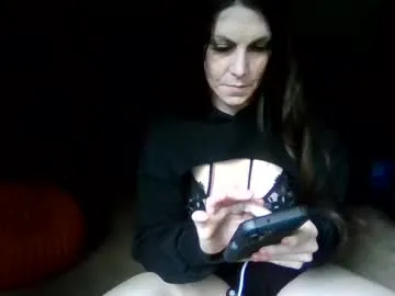 miablueye – webcam model profile photo Image 6