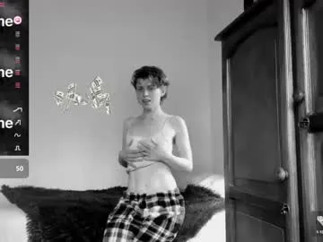 fixielu – webcam model profile photo Image 7
